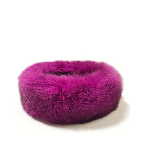 Saks Fifth Avenue Accessories - Saks Fifth Avenue Dyed Fox Fur Collar